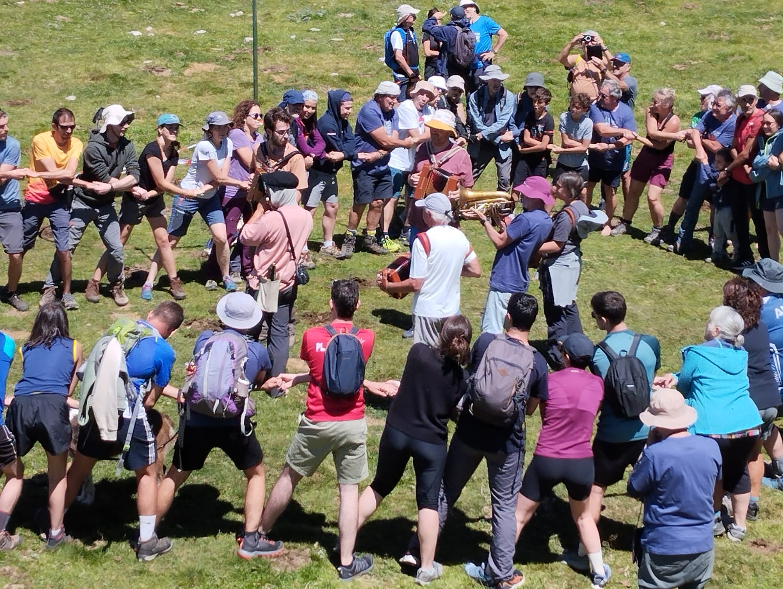 Crit d’alerta per aturar el retrocés de l’ús social del català des del Port de Salau